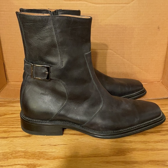 Brand new Trussardi men’s genuine leather black boots. Never worn. - Picture 2 of 3